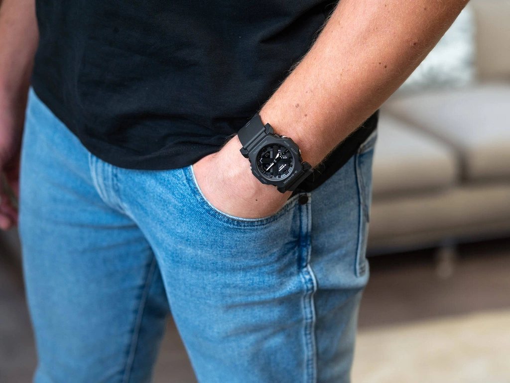 Zegarek CASIO G-SHOCK GA-2300-1AER