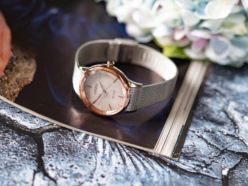 Zegarek damski Citizen EM1156-80X Eco-Drive Citizen L Gerbera 