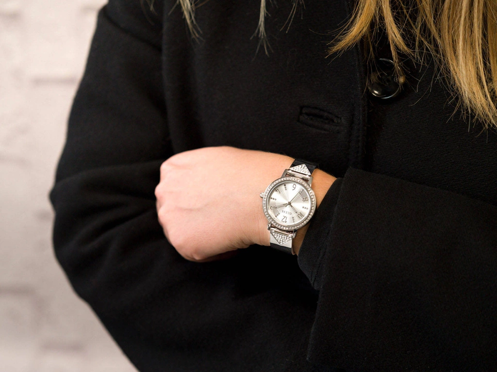 Zegarek damski GUESS TRI LUXE GW0474L1