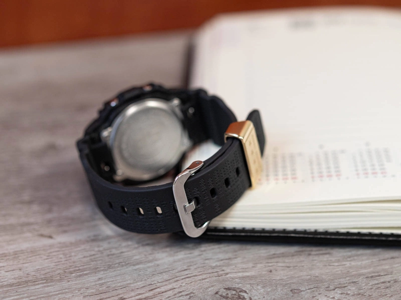 Zegarek męski CASIO G-SHOCK DWE-5657RE-1ER G-Shock 40th Anniversary