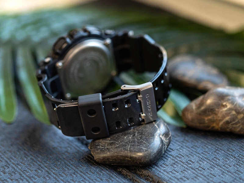 Zegarek męski CASIO G-SHOCK GA-100RGB-1AER Virtual Rainbow