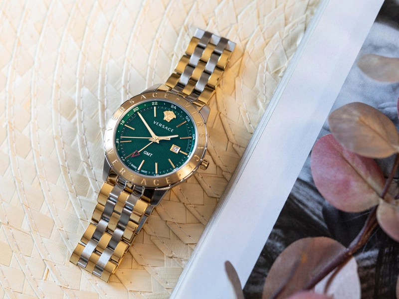 Zegarek męski VERSACE VEBK00718 Univers GMT