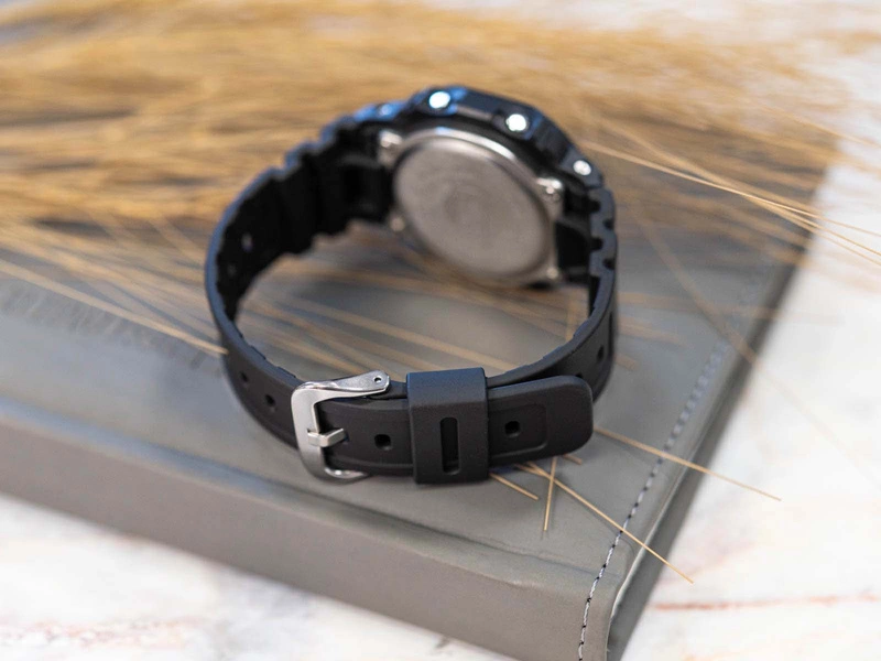 Zegarek męski CASIO G-SHOCK CASIO DW-5600BBR-1ER
