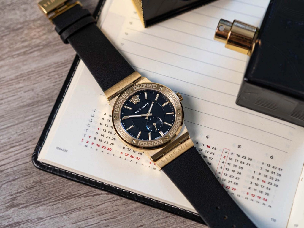 Zegarek męski VERSACE VEVI00220 Greca Logo