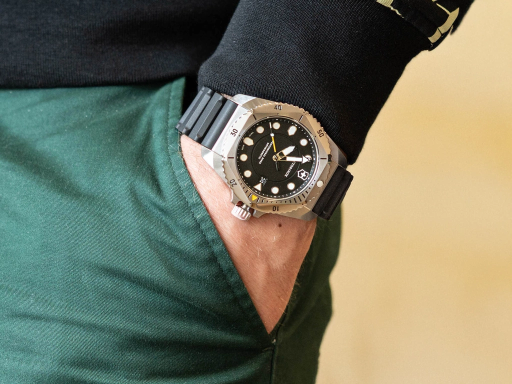 Zegarek męski Victorinox 241990 Dive Pro