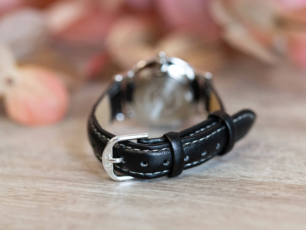 Zegarek damski Q&Q QZ01J304Y