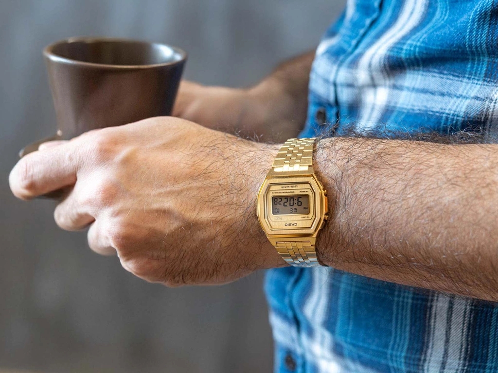 Zegarek CASIO A1000G-9EF