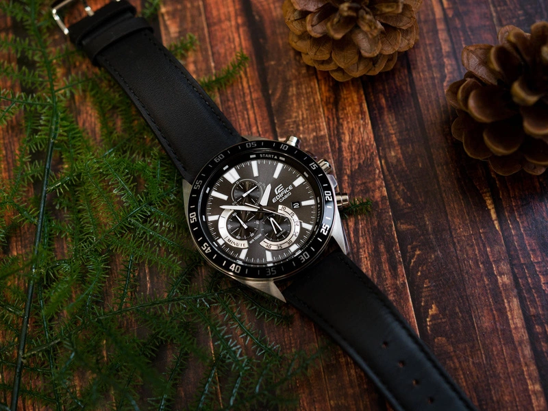 Zegarek męski CASIO Edifice EFV-620L-1AVUEF