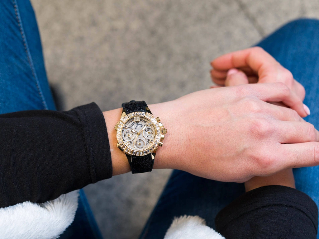 Zegarek damski GUESS BOMBSHELL GW0313L2