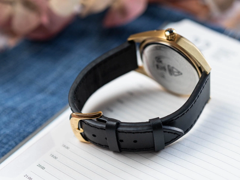 Zegarek męski VERSACE VEAFA0224 V-Code GMT