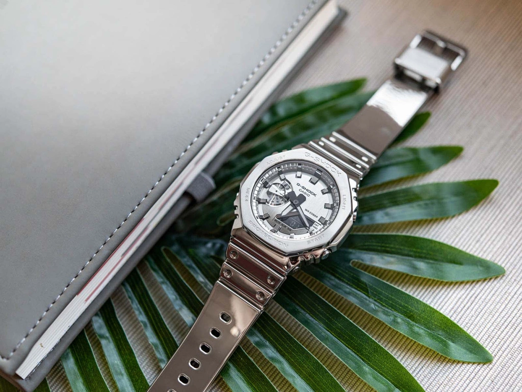 Zegarek męski CASIO G-SHOCK GM-2100YM-8AER Fine Metallic