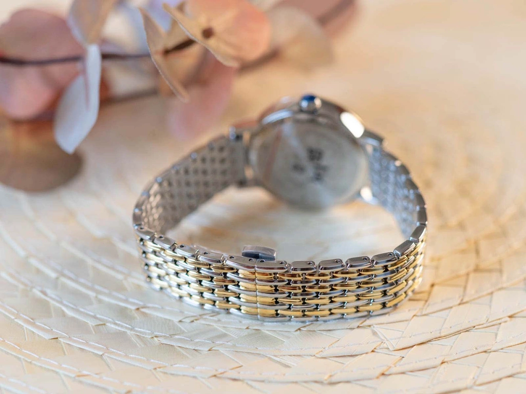 Zegarek damski VERSACE VIRTUS VERI00720