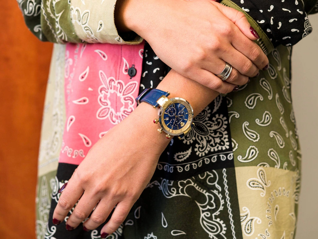 Zegarek damski VERSACE REVIVE CHRONO VE2M00221