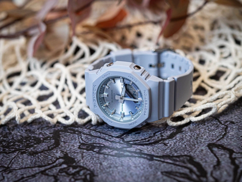 Zegarek damski CASIO G-SHOCK GMA-P2100SG-2AER Soak Up The Shimmer  