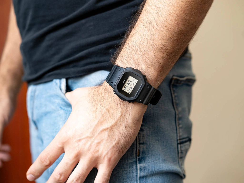 Zegarek męski CASIO G-SHOCK DWE-5657RE-1ER G-Shock 40th Anniversary