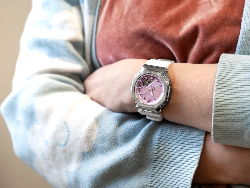 Zegarek damski CASIO G-SHOCK GM-S2110-7A6ER