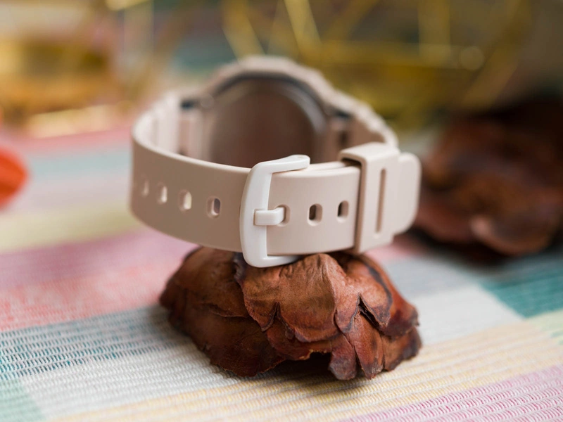 Zegarek damski CASIO G-SHOCK GMA-S2100-4AER Carbon Core Guard