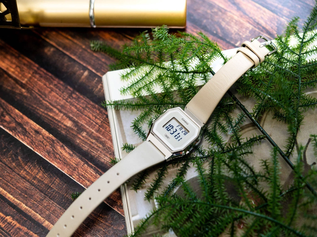 Zegarek damski CASIO LA680WEL-8EF