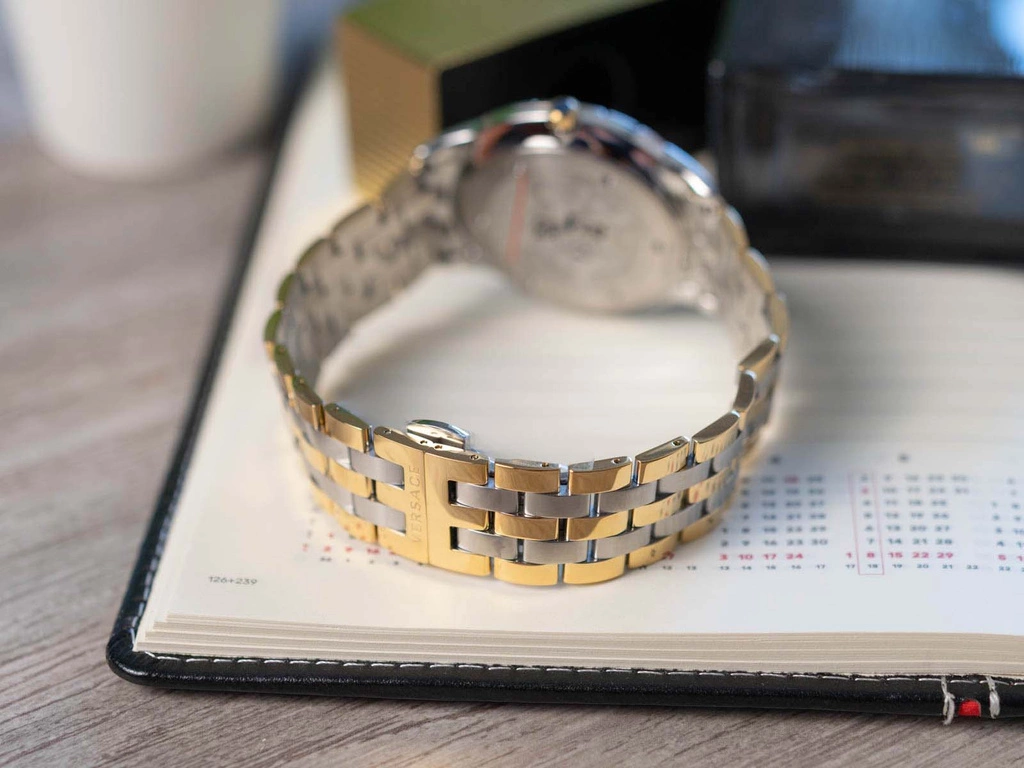 Zegarek męski VERSACE VEBK00718 Univers GMT