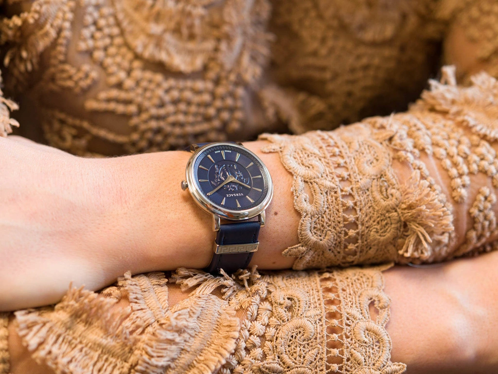 Zegarek damski VERSACE V-CIRCLE VE8101619