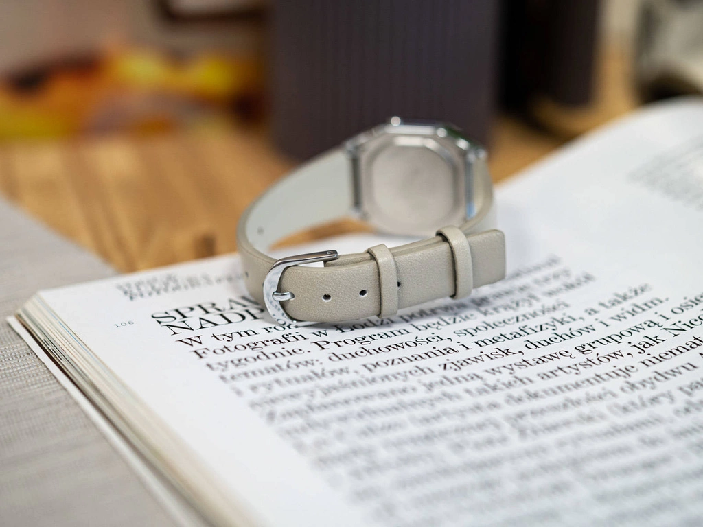 Zegarek damski CASIO LA680WEL-8EF