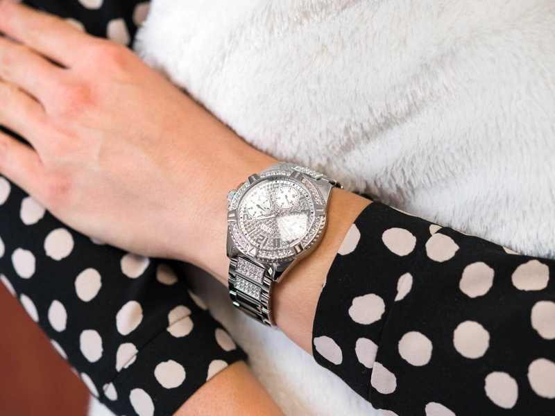 Zegarek damski GUESS FRONTIER W1156L1 