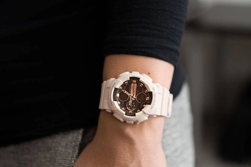 Zegarek damski CASIO G-SHOCK GMA-S140M-4AER S-Series