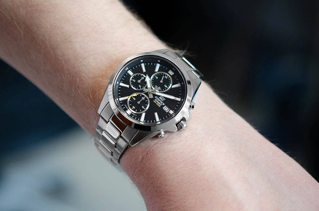 Zegarek męski CASIO Edifice EFV-560D-1AVUEF