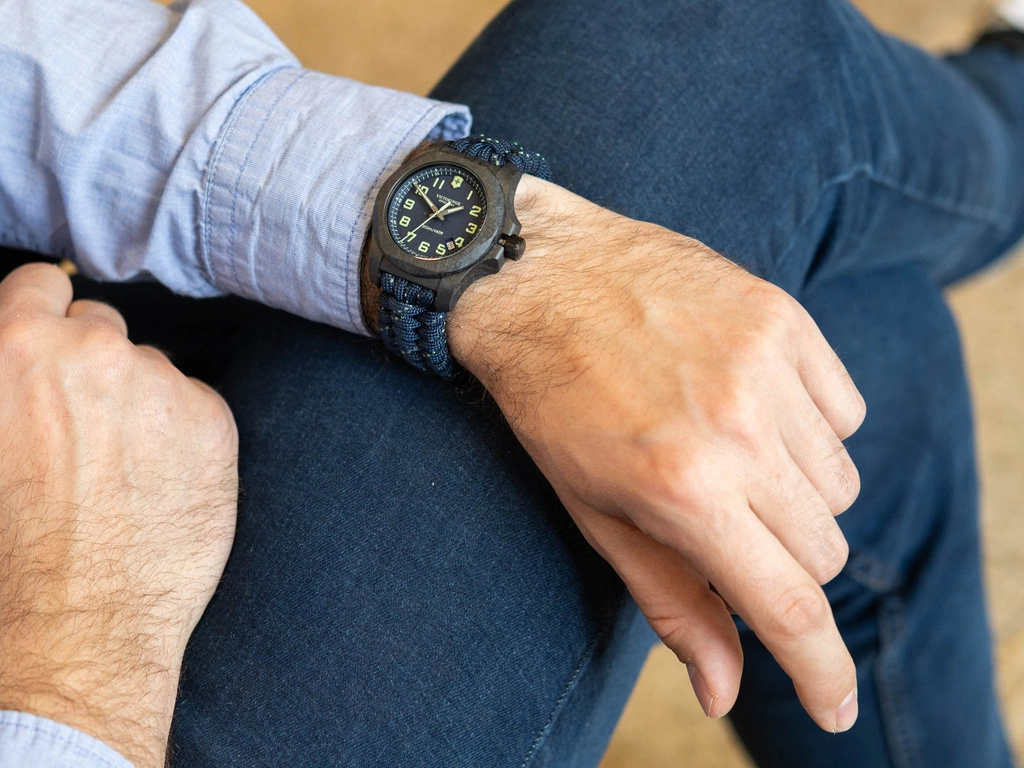 Zegarek męski Victorinox 241860 INOX Carbon