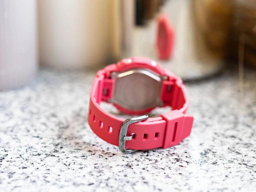 Zegarek damski CASIO G-SHOCK GMA-P2100-4AER