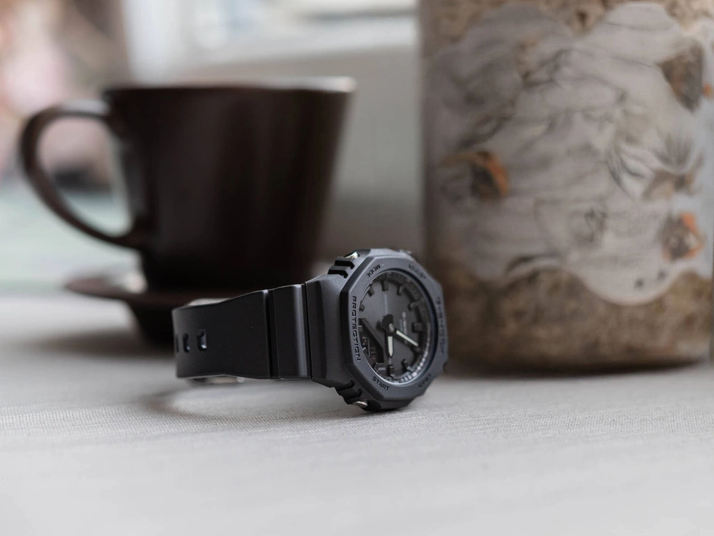 Zegarek damski CASIO G-SHOCK GMA-P2100BB-1AER