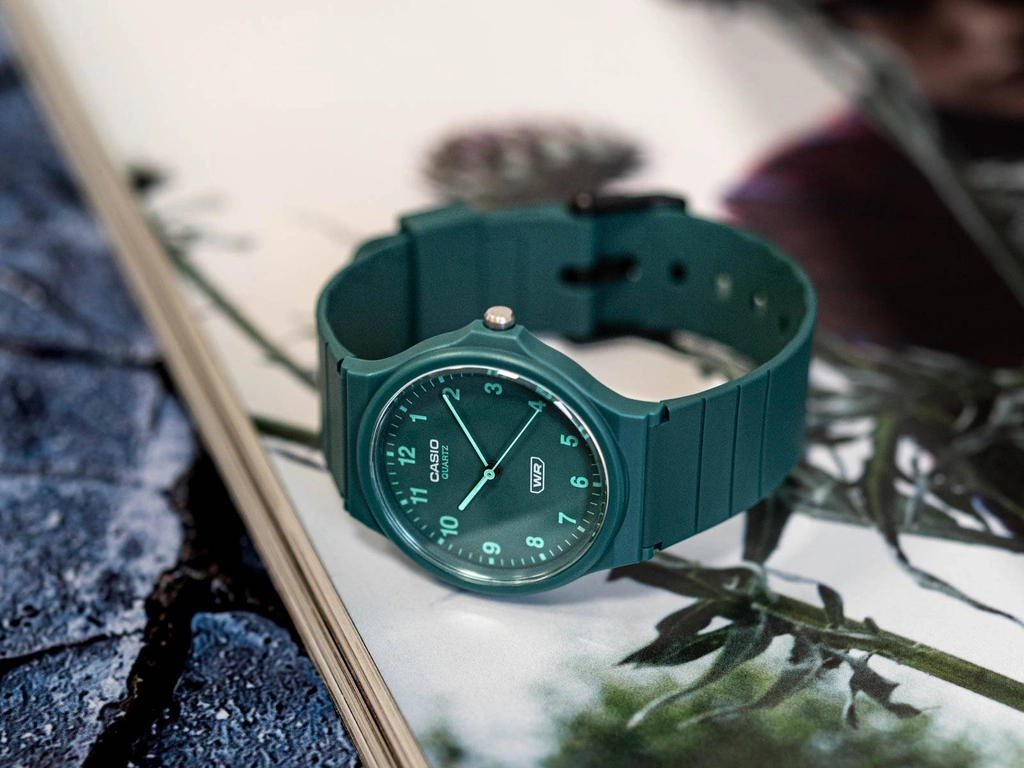 Zegarek damski CASIO MQ-24B-3BEF