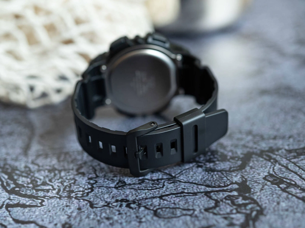 Zegarek męski CASIO WS-1500H-1AVEF