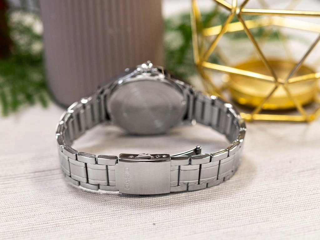 Zegarek męski CASIO MTP-M110D-1AVER