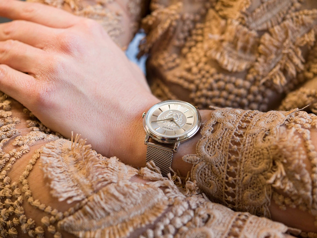 Zegarek damski VERSACE V-CIRCLE VE8103921