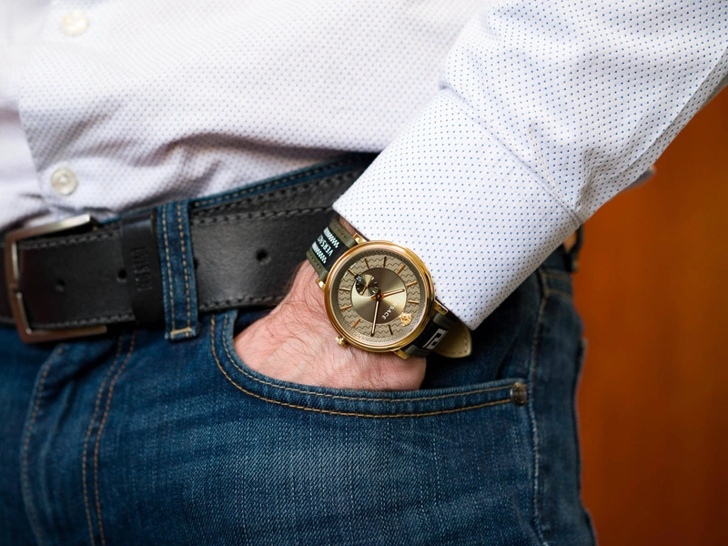 Zegarek męski VERSACE V-CIRCLE VEBQ01519 