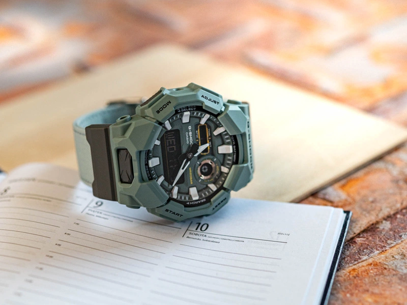 Zegarek męski CASIO G-SHOCK GA-010CE-2AER