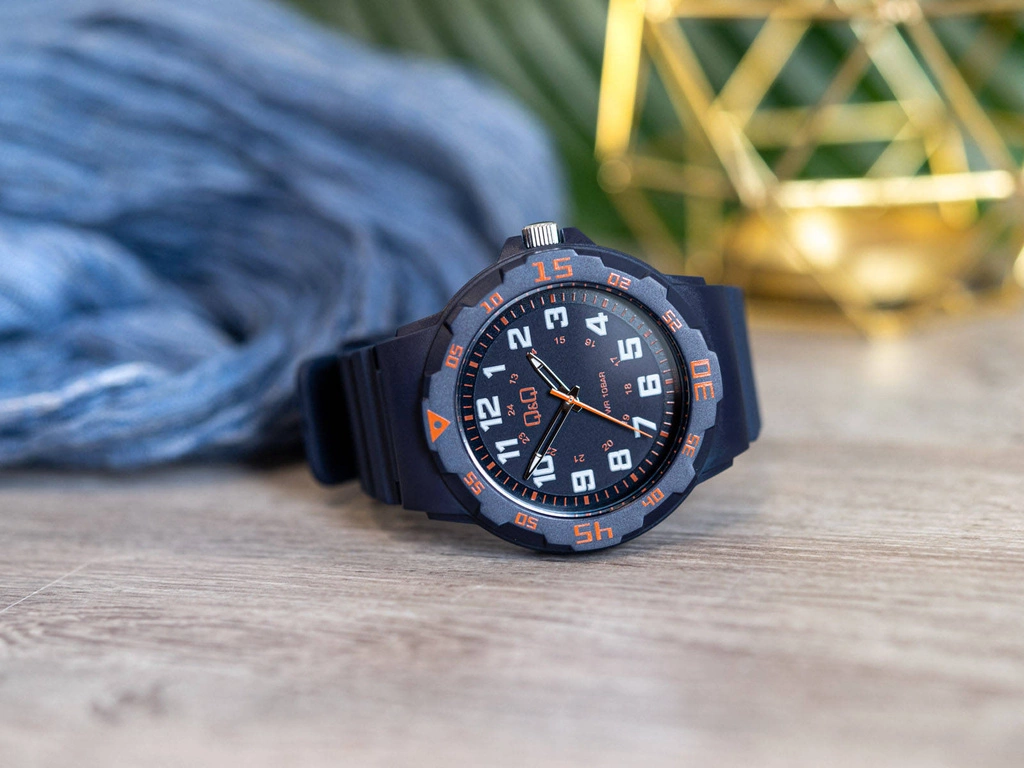 Zegarek męski Q&Q VR18J012Y