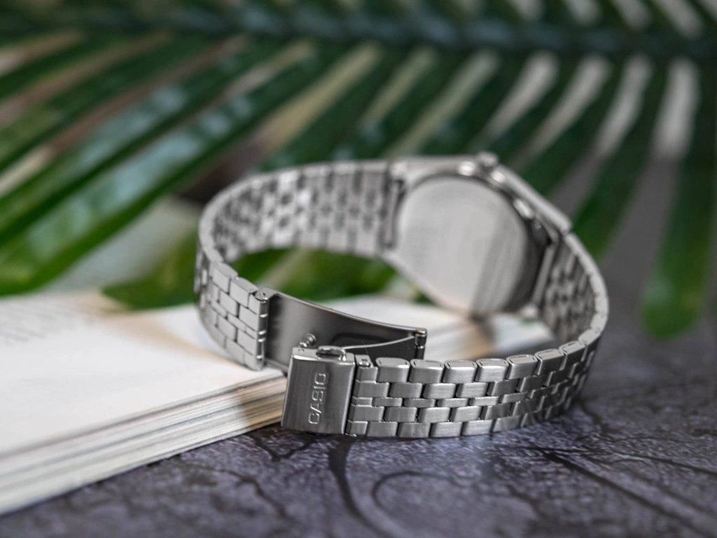 Zegarek męski CASIO MTP-B145D-4AVEF