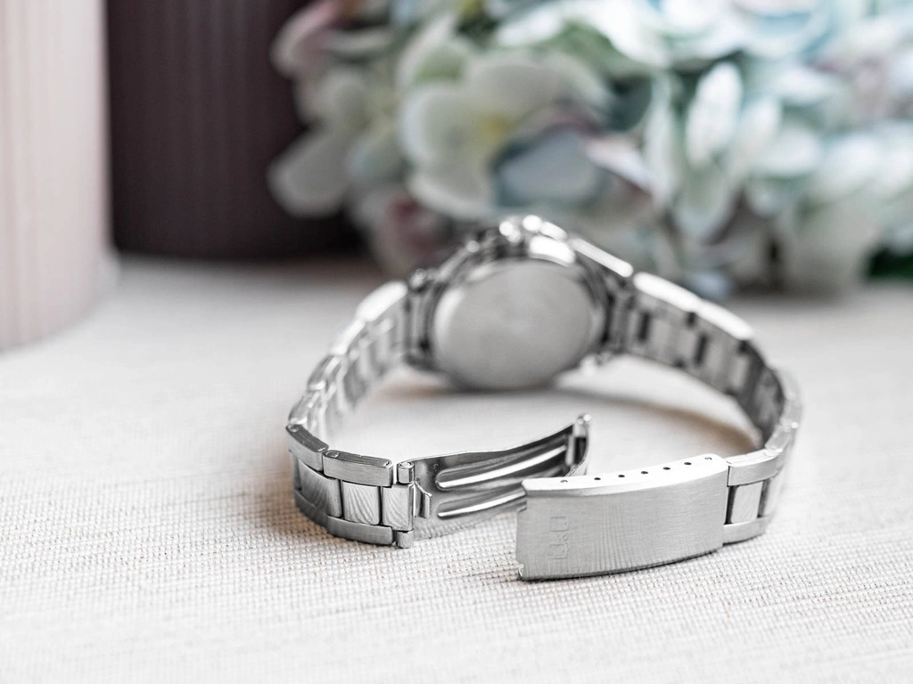 Zegarek damski Q&Q C29A-001PY