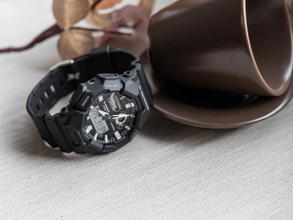 Zegarek męski CASIO G-SHOCK GA-010-1AER