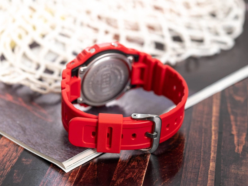Zegarek męski CASIO G-SHOCK DW-5600EP-4ER