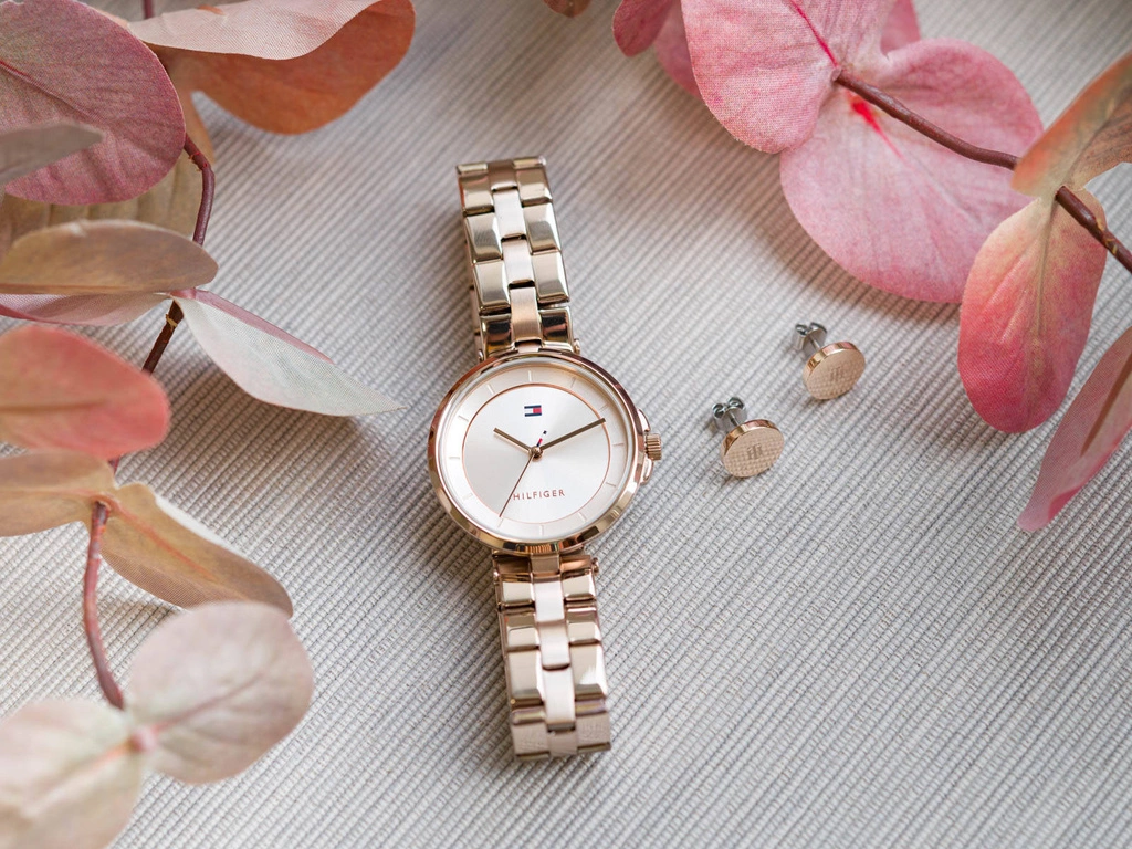 Zegarek damski TOMMY HILFIGER Cami 2770103 + Kolczyki