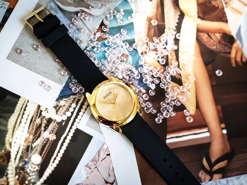 Zegarek damski GUESS GW0665L1 Cubed