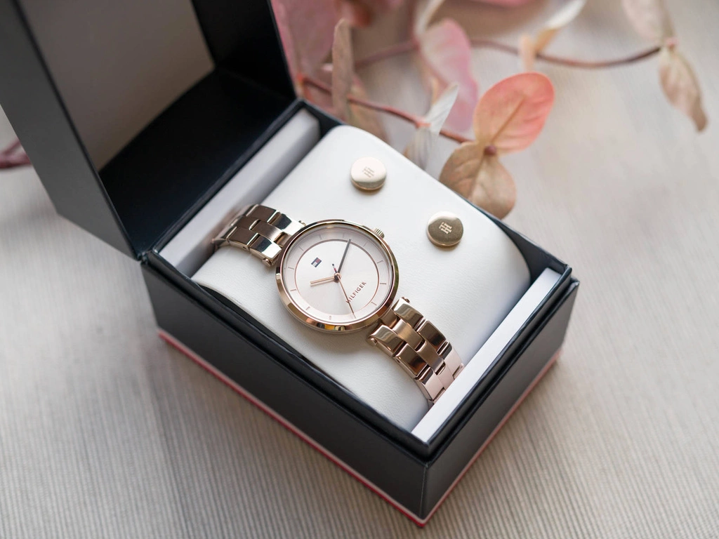 Zegarek damski TOMMY HILFIGER Cami 2770103 + Kolczyki