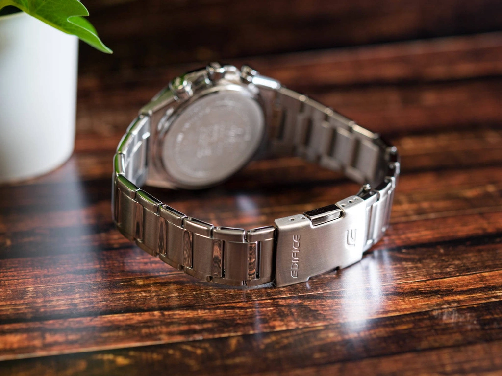 Zegarek męski CASIO Edifice EQB-1100D-1AER