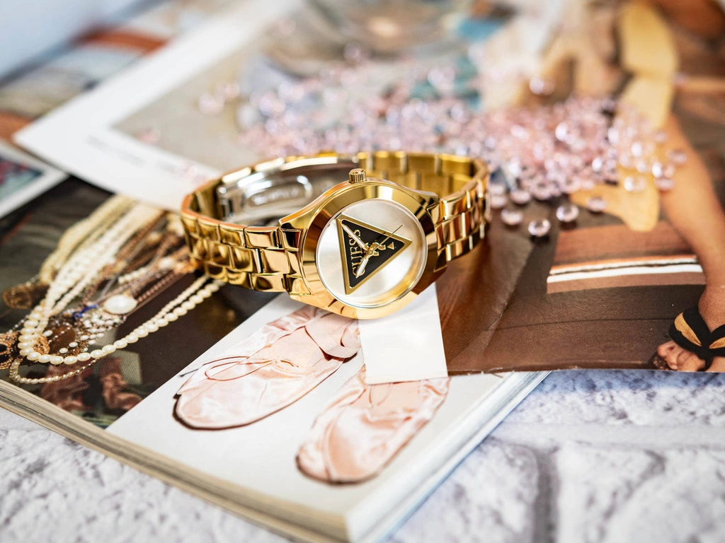 Zegarek damski GUESS GW0675L2 Tri Plaque