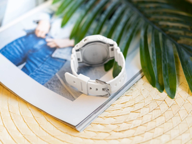 Zegarek damski CASIO G-SHOCK GMA-S2100WS-7AER Carbon Core Guard