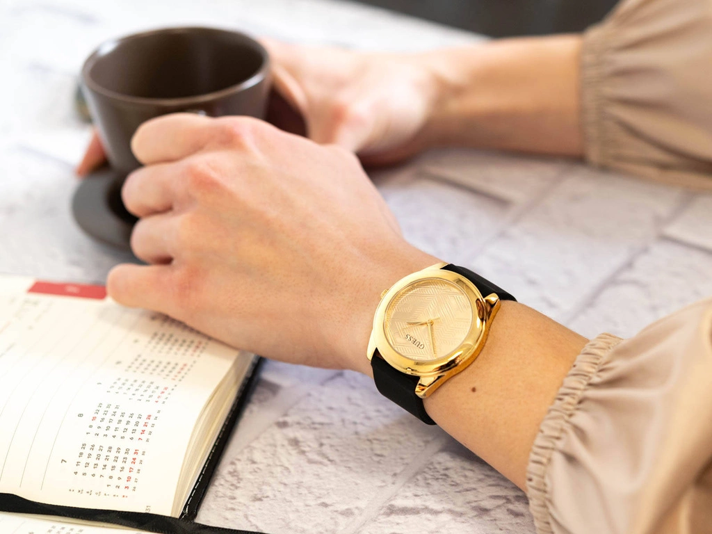 Zegarek damski GUESS GW0665L1 Cubed