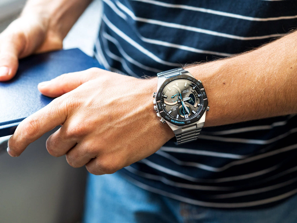 Zegarek męski CASIO Edifice ECB-950DB-1AEF